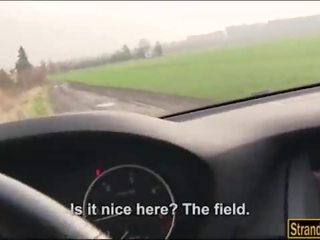 Hitchhiker cristin caitlin вдарив по чужий bloke в в машина