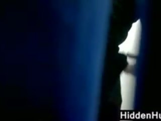Lassie watched changing в a dressing кімната