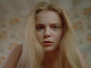 Isabelle carre นู้ด - ลา femme defendue - 1997