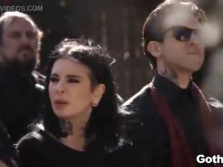 แนวแต่งตาดำเหมือนแม่มด damsel marley brinx ระยำ ที่ the funeral